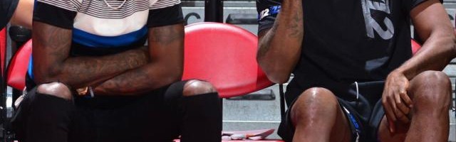 世界杯比赛安排-为何牺牲薪水在今夏签长约？小卡：想在这赛季复出