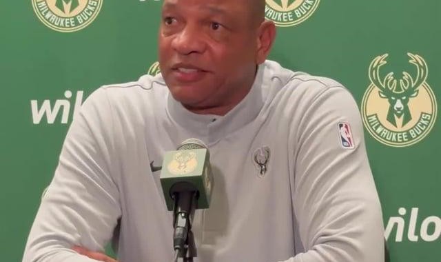 世界杯淘汰赛时间-Doc Rivers摊牌：7个孙辈8岁以下，该去陪他们了