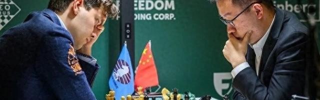 国际棋联世界冠军候选人赛，中国韦奕取得首胜|埃西彭科|辛达洛夫|朱锦|棋手|卡鲁阿纳_新浪体育_新浪新闻